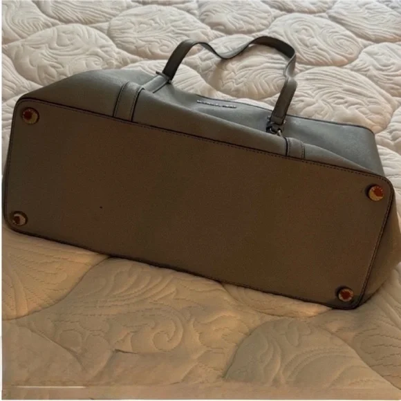 LAST CHANCE❗️ Michael Kors Light Blue Tote - Picture 6 of 9